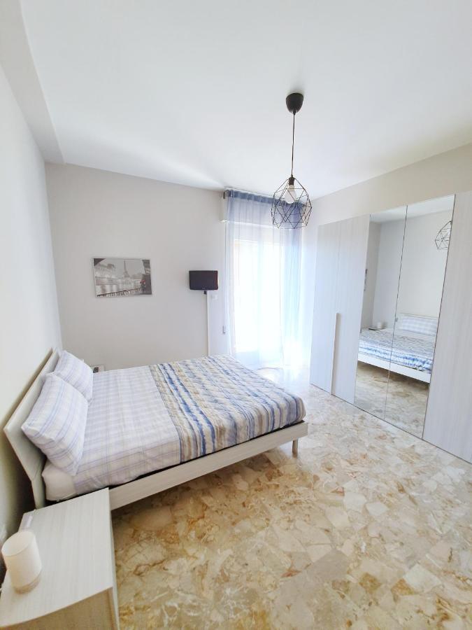 Affittacamere Zona Caserma-Stazione Foligno Buitenkant foto